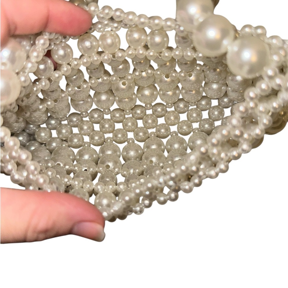Elegant Pearl Beaded Handbag - Picture 3 of 3